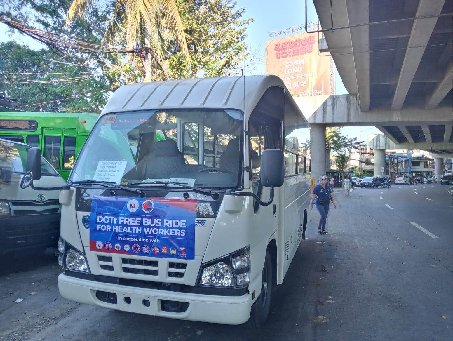 isuzu buses