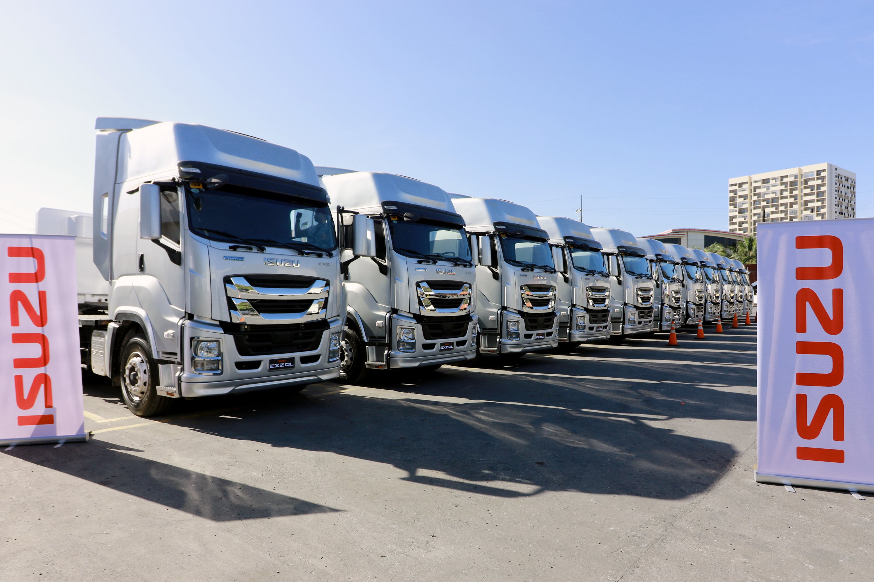 Isuzu truck