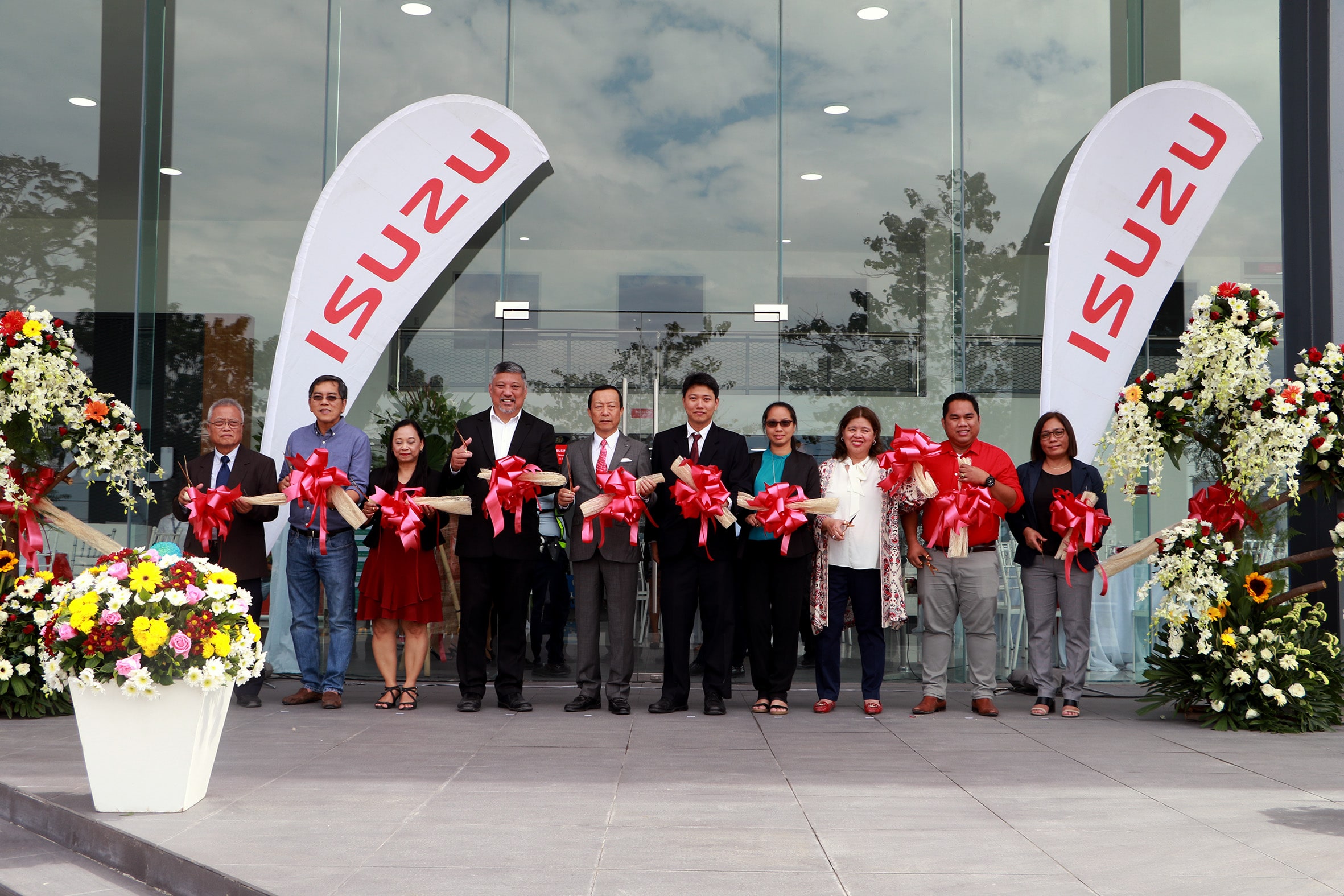 grand opening dealer