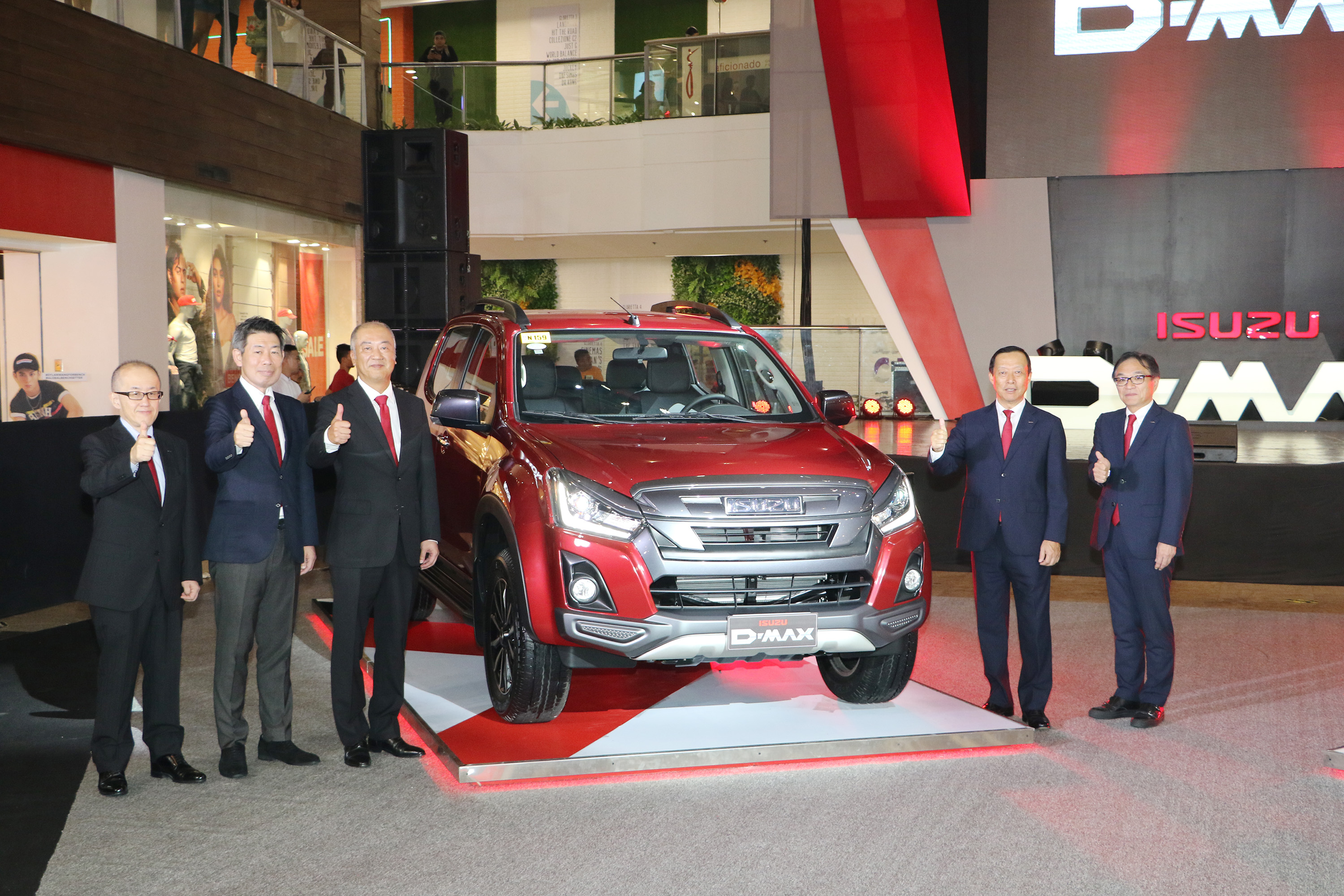 isuzu d-max show