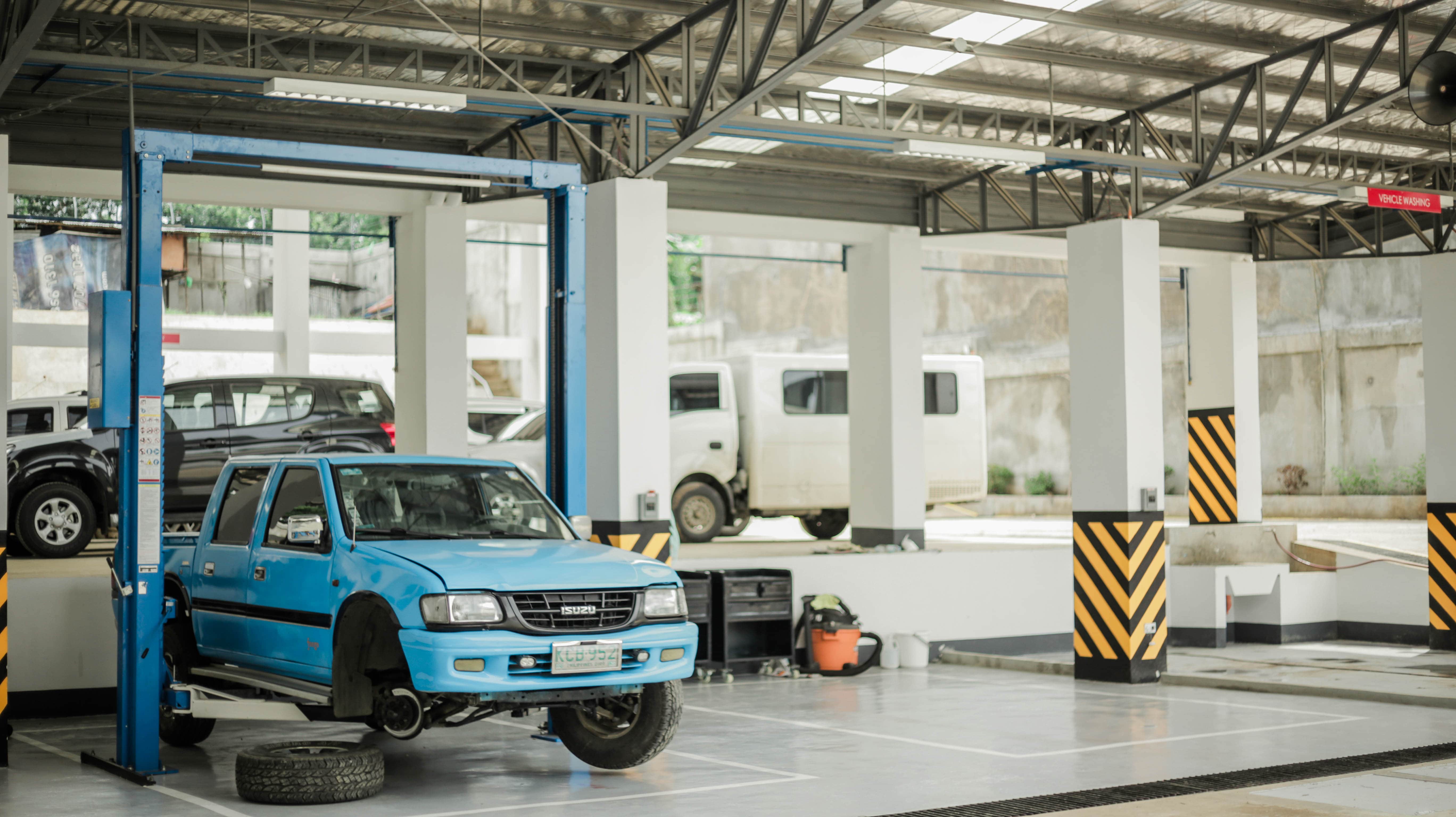 isuzu service area
