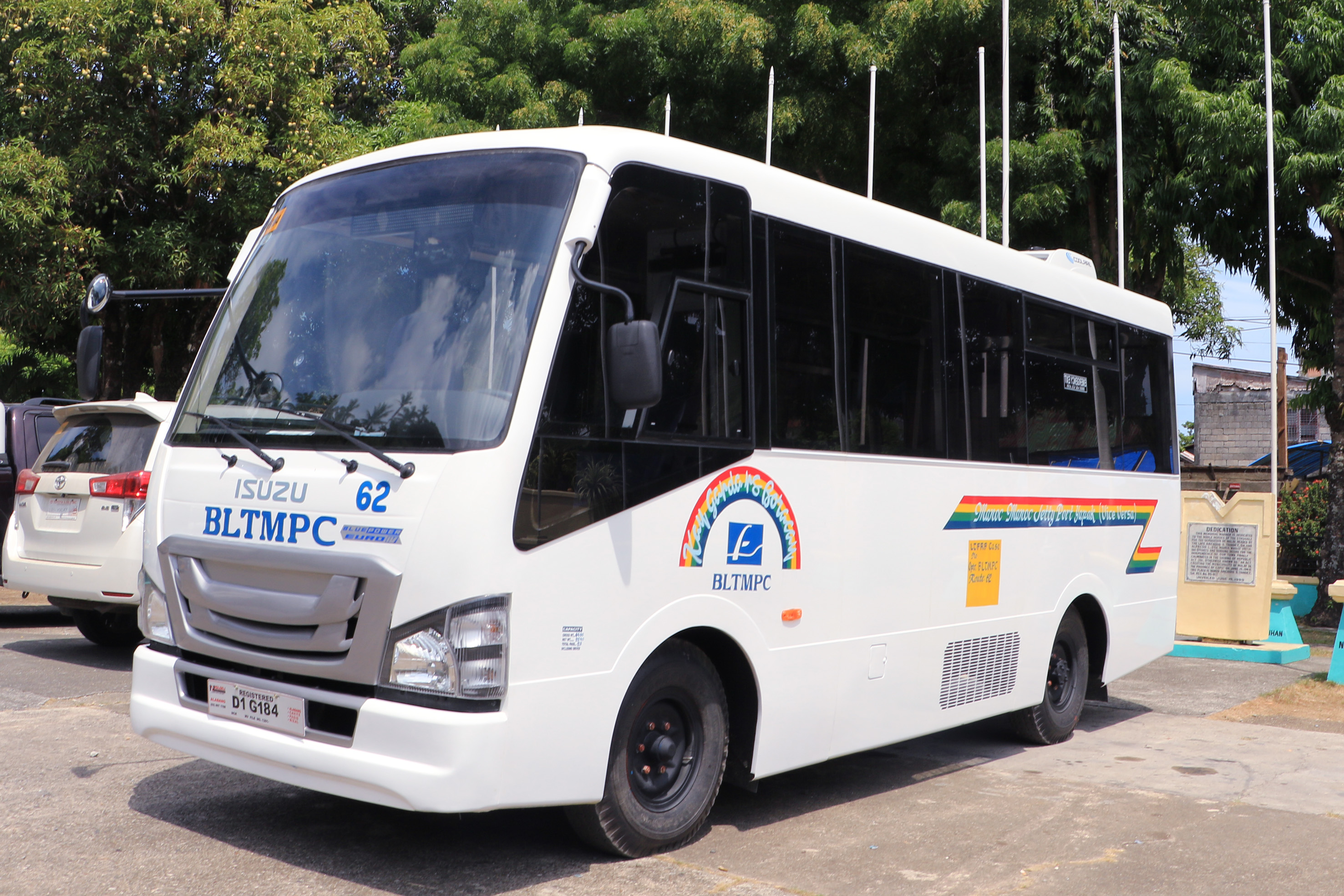 Isuzu buses