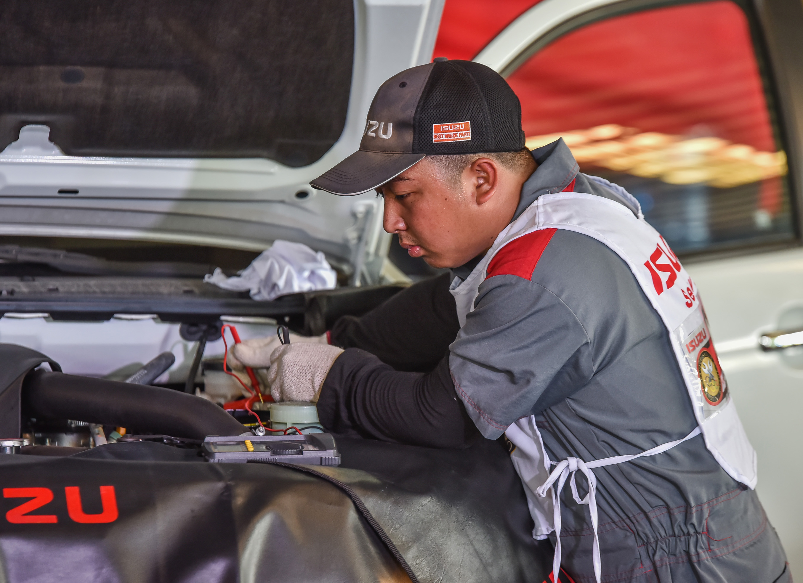 isuzu service skill olimpyc 6