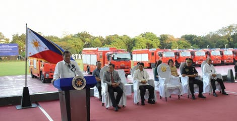 Isuzu PH delivers first batch of fire trucks for BFP modernization program image