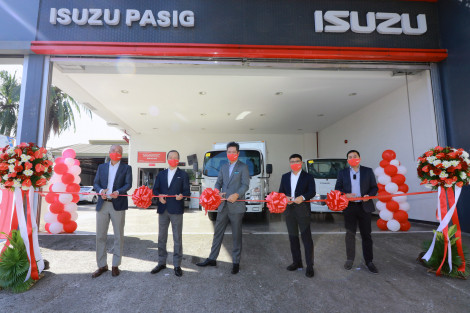 Isuzu PH, IADI opens bigger Isuzu Pasig dealership and Truck Center thumbnail