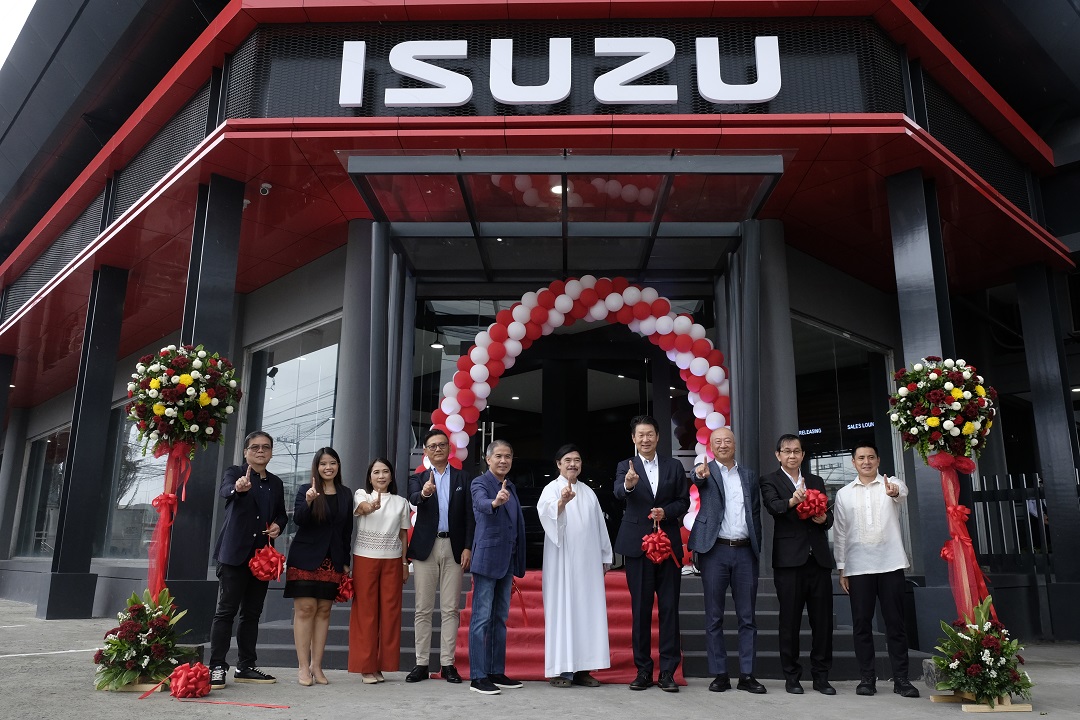 Isuzu Batangas elevates customer experience with new IOS facility image