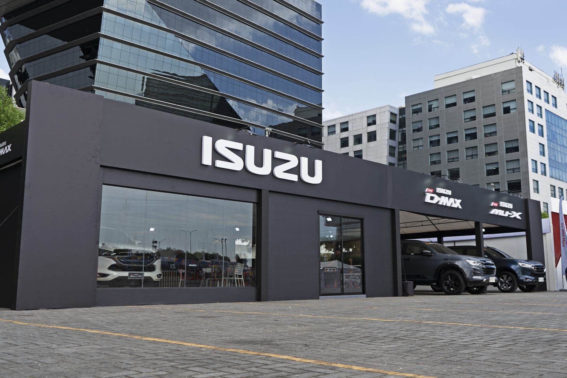 Isuzu Philippines highlights new Isuzu mu-X at the 2024 Auto Focus Summer Test Drive Festival image
