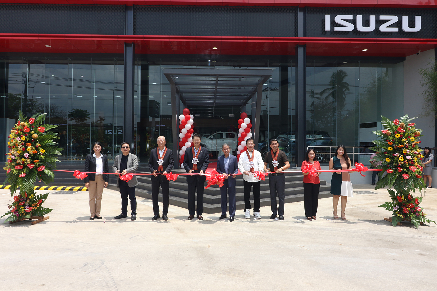 Isuzu San Pablo unveils new IOS dealership on 23rd Anniversary image