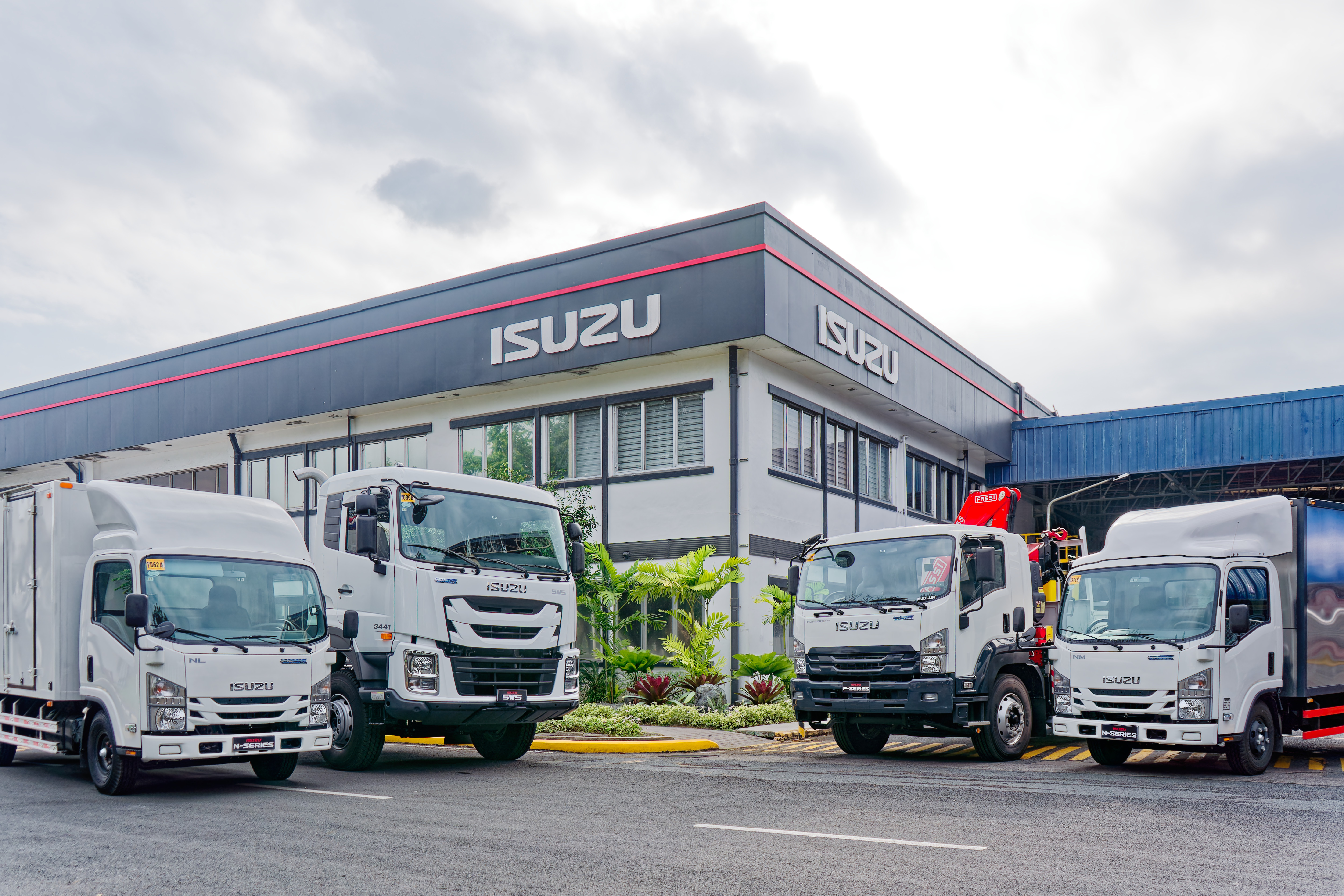 Isuzu Sustains 26-Year Truck Market Dominance, Clinches Triple Crown Victory image