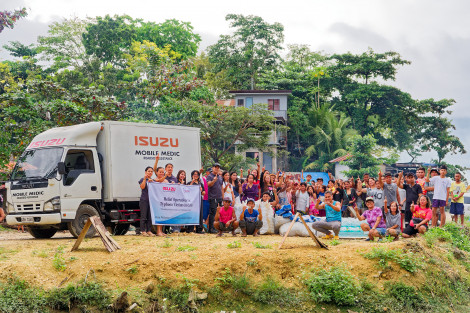 Isuzu PH Stands with Cebu, Delivers Aid Following Typhoon Tino thumbnail