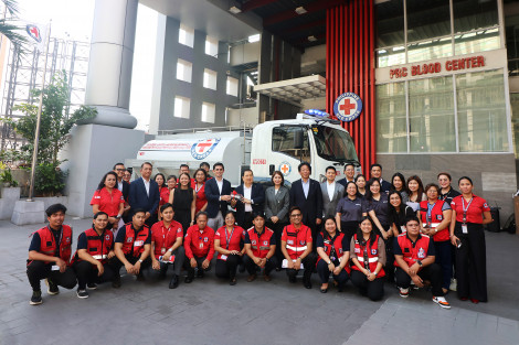 Partners in Preparedness: ACMobility and Iconic Dealership, Inc. Supports Philippine Red Cross with Isuzu Water Tanker Donation thumbnail